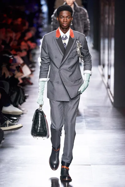 Look 21